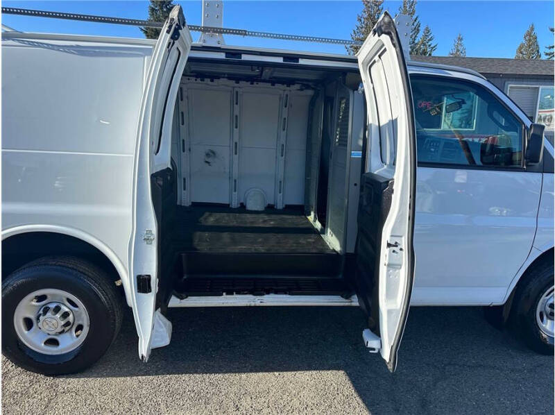 2019 Chevrolet Express 2500