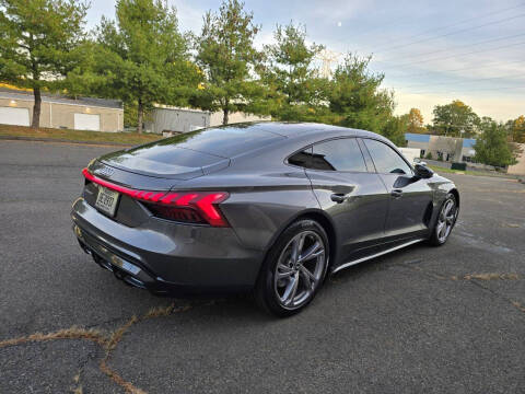 2022 Audi e-tron GT quattro Premium Plus