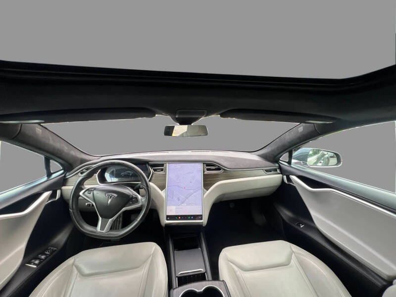 2015 Tesla Model S 70D