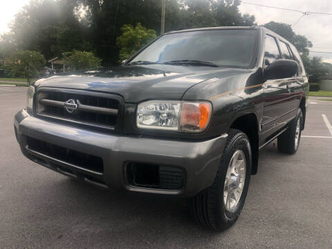 2000 Nissan Pathfinder for sale at Consumer Auto Credit in Tampa FL