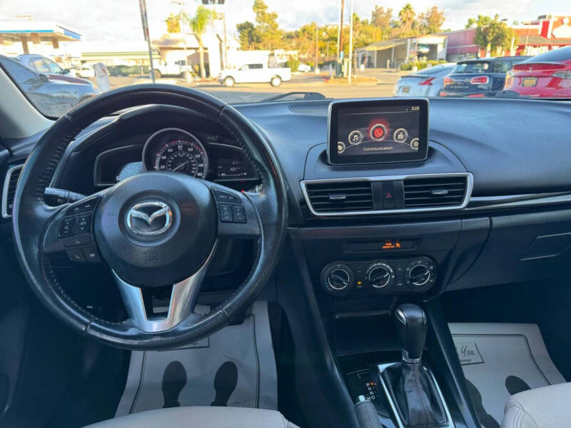 2015 Mazda MAZDA3 i Touring