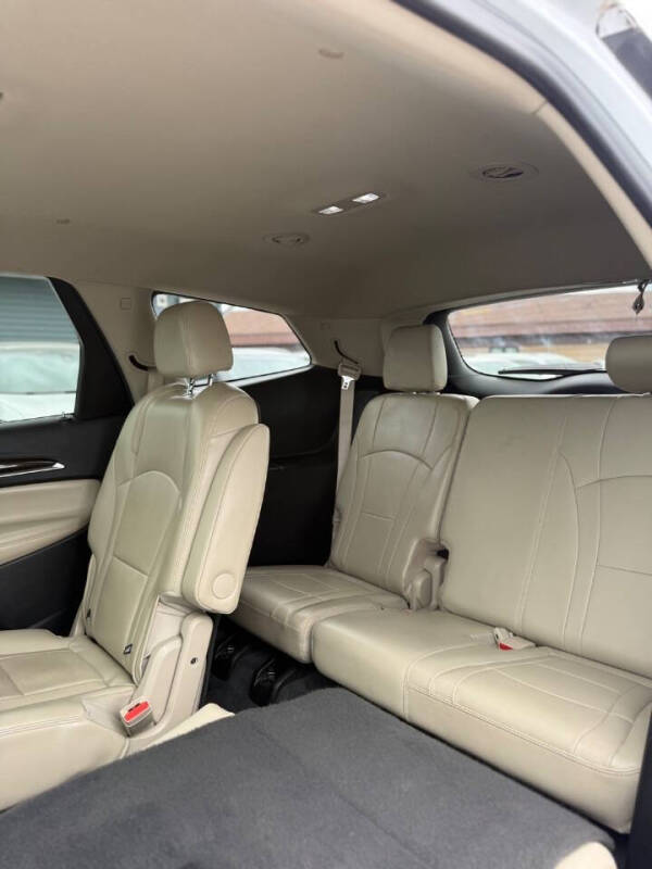 2021 Buick Enclave Essence