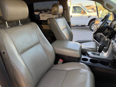 2017 Toyota Sequoia SR5