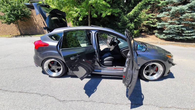 2018 Ford Focus ST