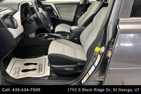 2017 Toyota RAV4 XLE