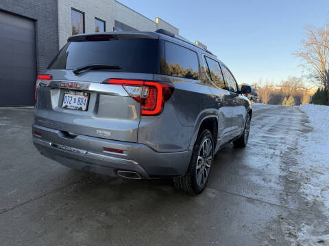 2022 GMC Acadia Denali