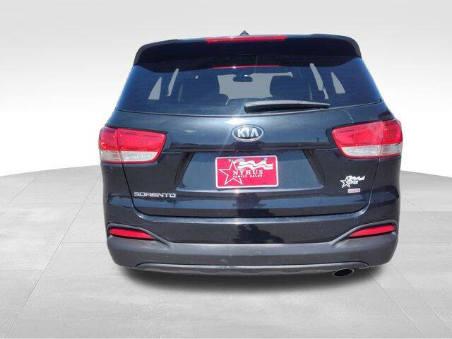 2016 Kia Sorento L