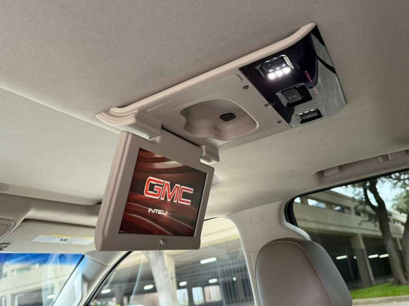 2016 GMC Yukon XL SLT