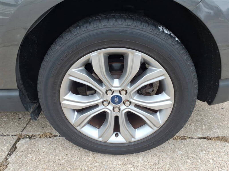 2019 Ford Edge Titanium