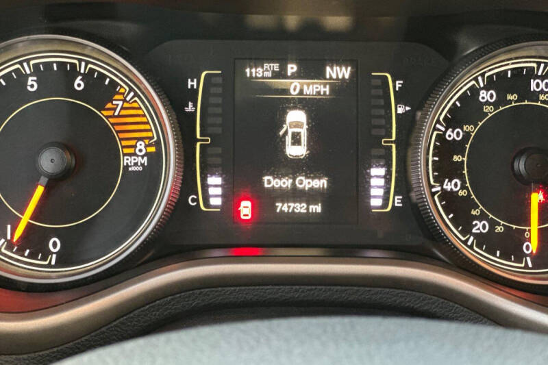 2017 Jeep Cherokee Sport Altitude