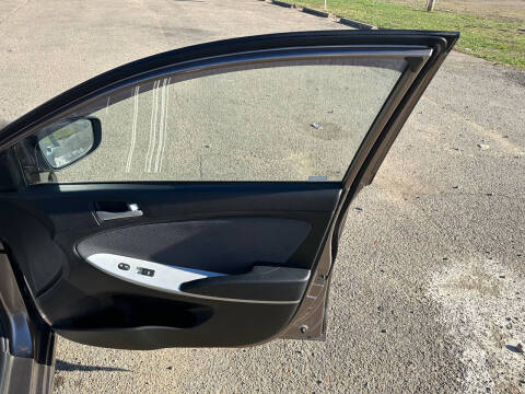 2013 Hyundai Accent GS