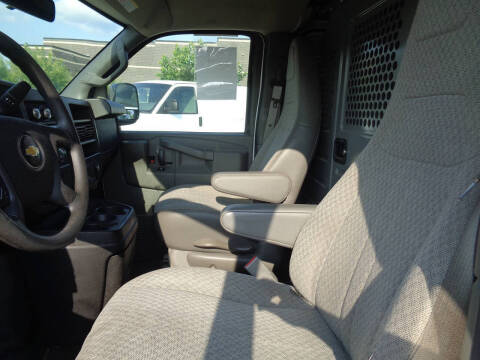 2017 Chevrolet Express 2500