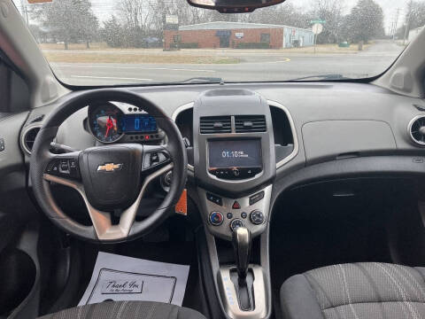 2016 Chevrolet Sonic LT Auto