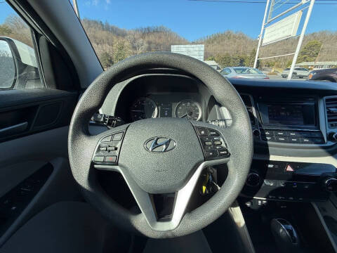 2016 Hyundai Tucson SE