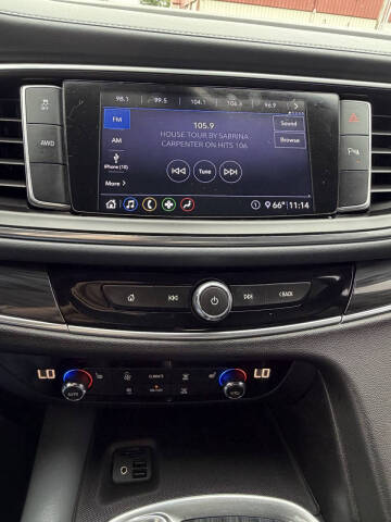 2020 Buick Enclave Essence