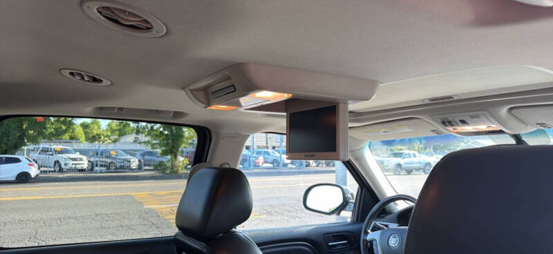 2011 Cadillac Escalade ESV Premium