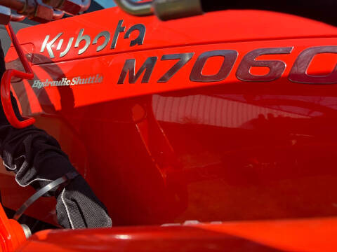 2025 Kubota M7060D