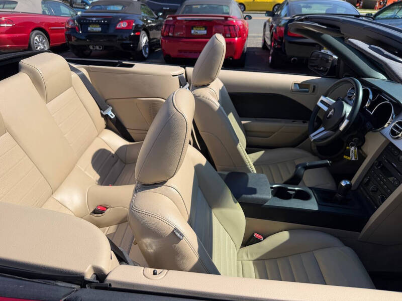 2005 Ford Mustang GT Premium