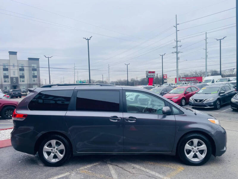 2011 Toyota Sienna