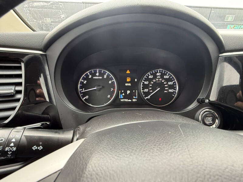 2015 Mitsubishi Outlander SE