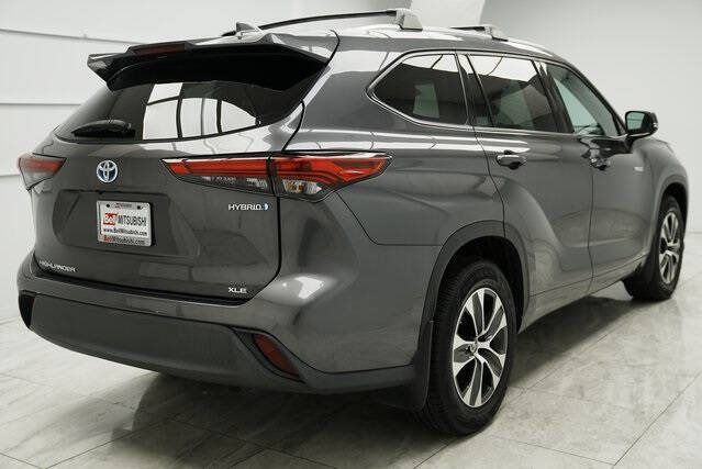 2021 Toyota Highlander Hybrid XLE