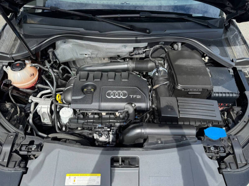 2018 Audi Q3 2.0T quattro Premium Plus