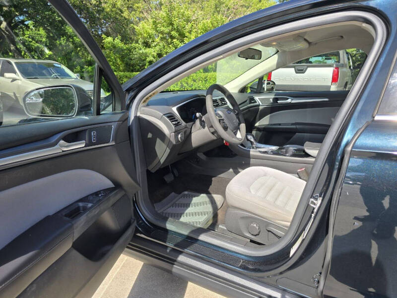 2014 Ford Fusion S