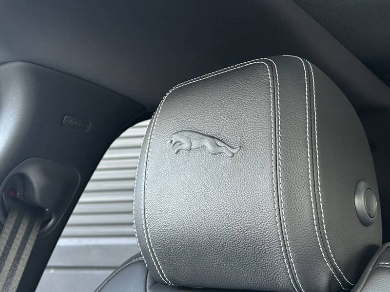 2025 Jaguar F-PACE P250 R-Dynamic S