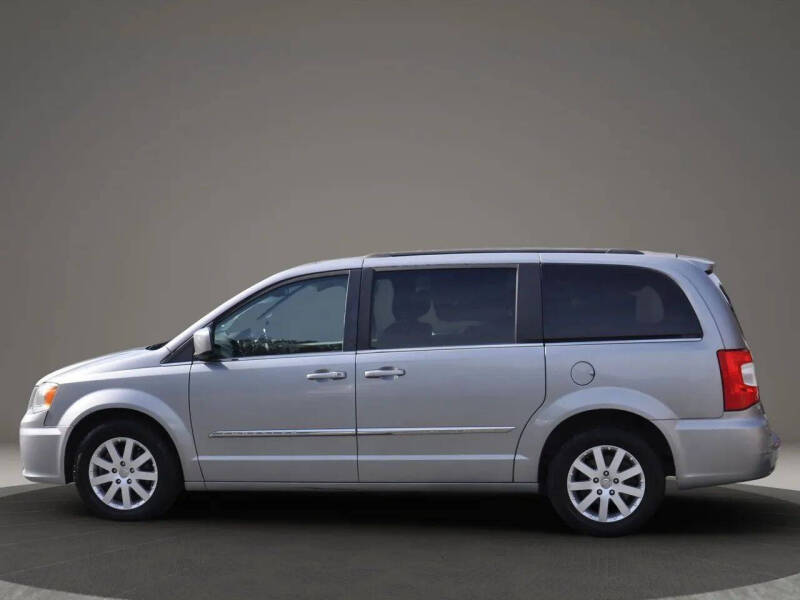 2015 Chrysler Town and Country Touring