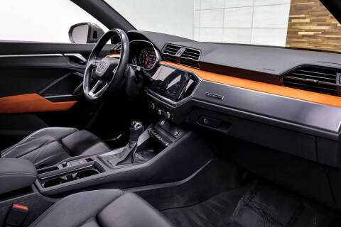 2019 Audi Q3 quattro S line Prem Plus 45 TFSI