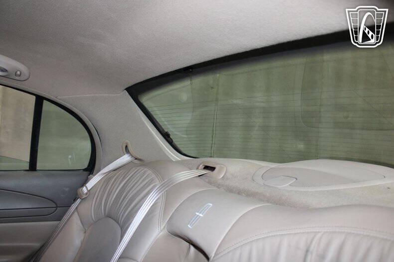 1999 Lincoln Continental