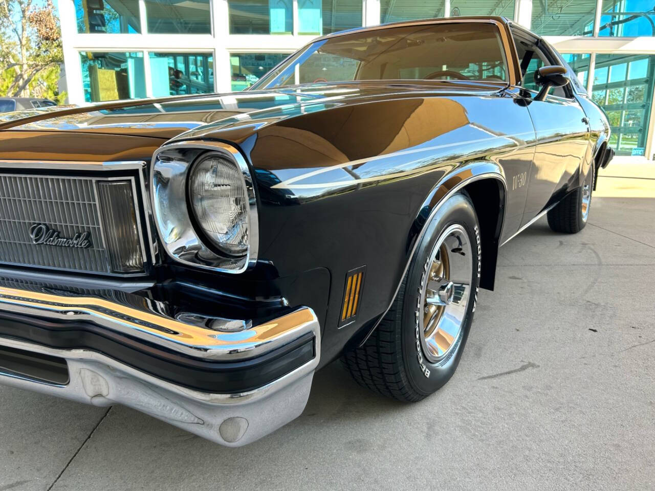 1975 Oldsmobile Cutlass 10