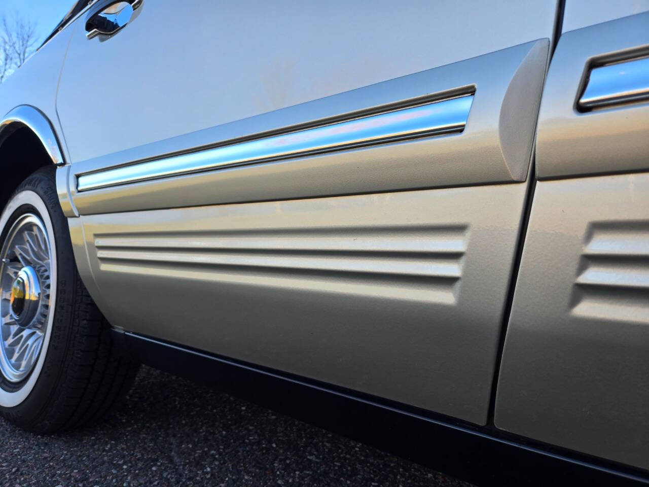 1997 Lincoln Town Car 54