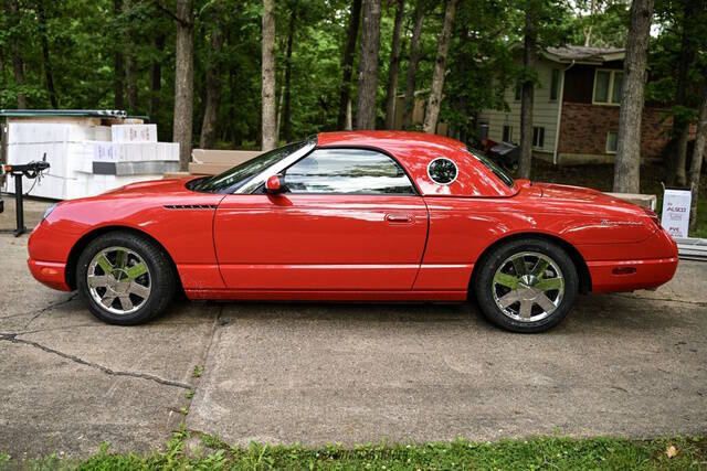 2002 Ford Thunderbird Deluxe