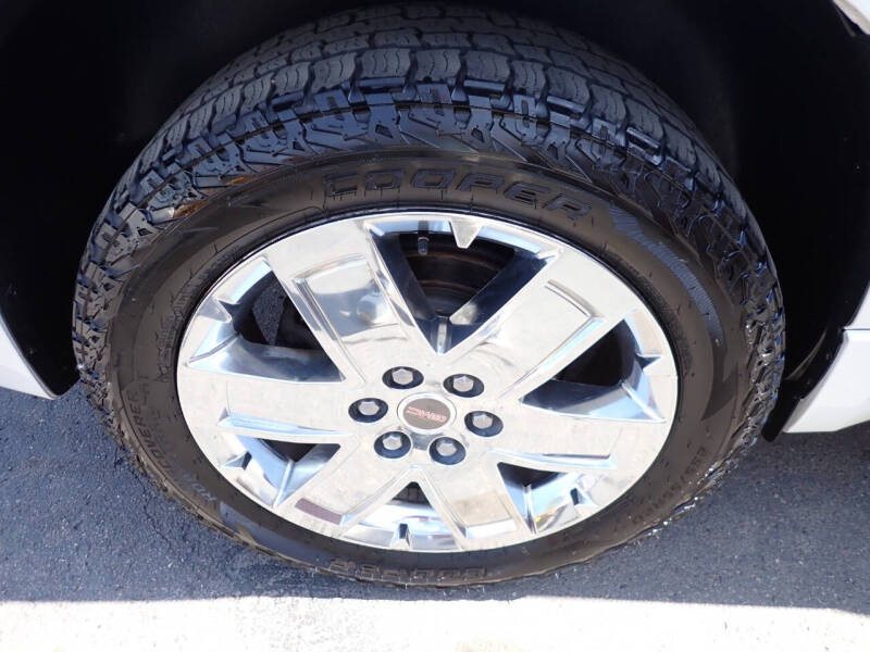 2016 GMC Acadia Denali