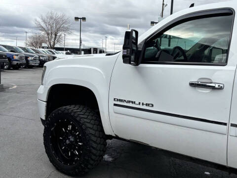 2011 GMC Sierra 2500HD Denali