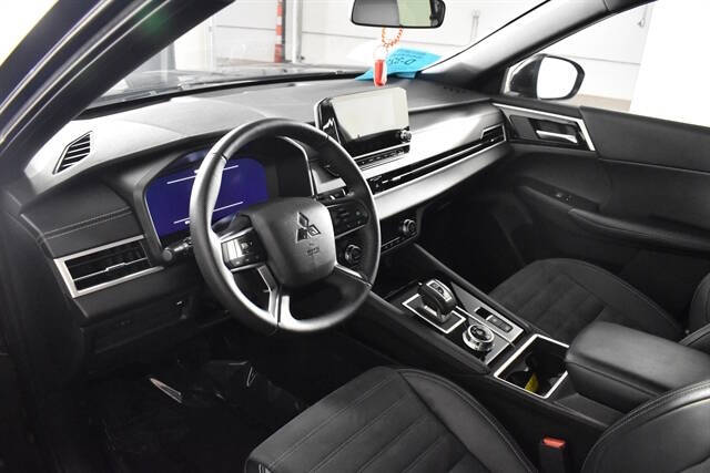 2024 Mitsubishi Outlander SE Black Edition