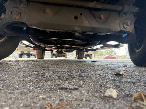 2008 Mitsubishi Raider LS