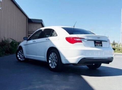 2014 Chrysler 200 Touring