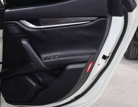 2016 Maserati Ghibli