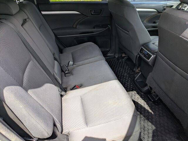 2014 Toyota Highlander LE