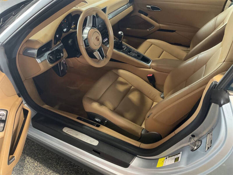 2017 Porsche 911