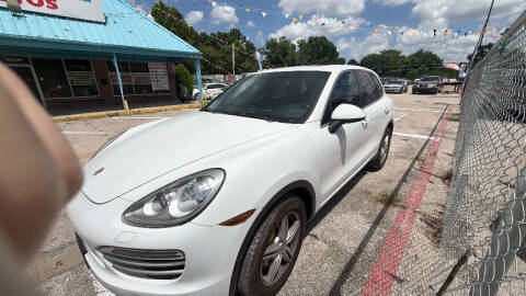 2014 Porsche Cayenne Platinum