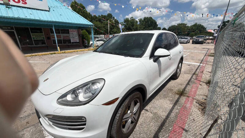2014 Porsche Cayenne Platinum
