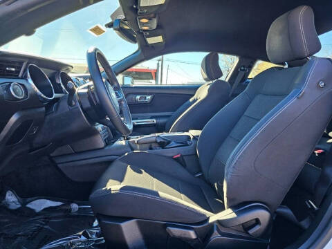 2017 Ford Mustang V6