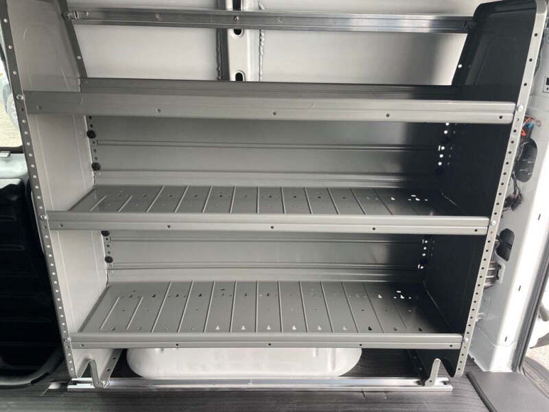 2025 Chevrolet Express 2500