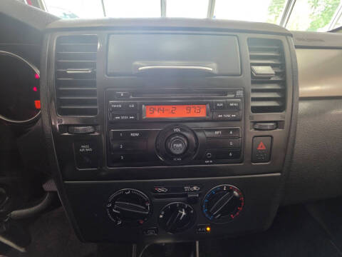 2012 Nissan Versa 1.8 S