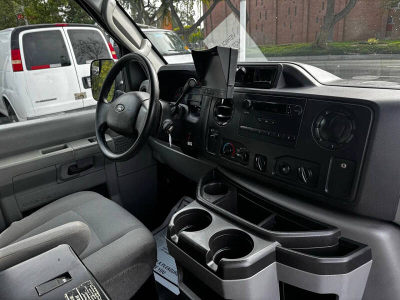 2014 Ford E-Series E-150