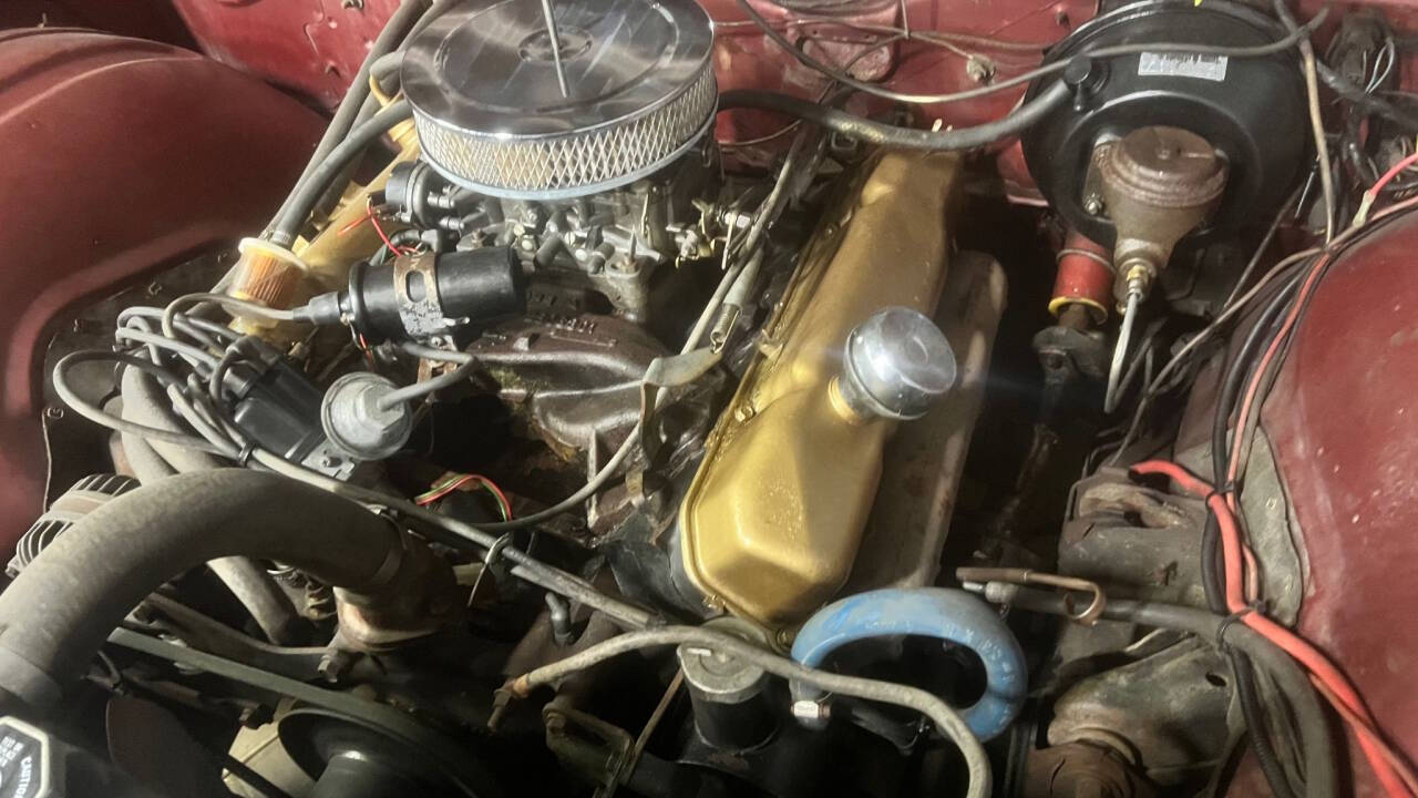 1965 Plymouth Sport Fury 32