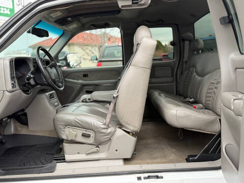 2002 Chevrolet Silverado 3500 LS